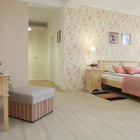 Publo Hotel *